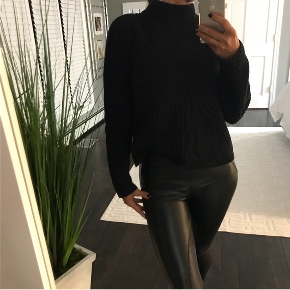 Ralph Lauren Sweaters - Ralph Lauren mock neck  sweater